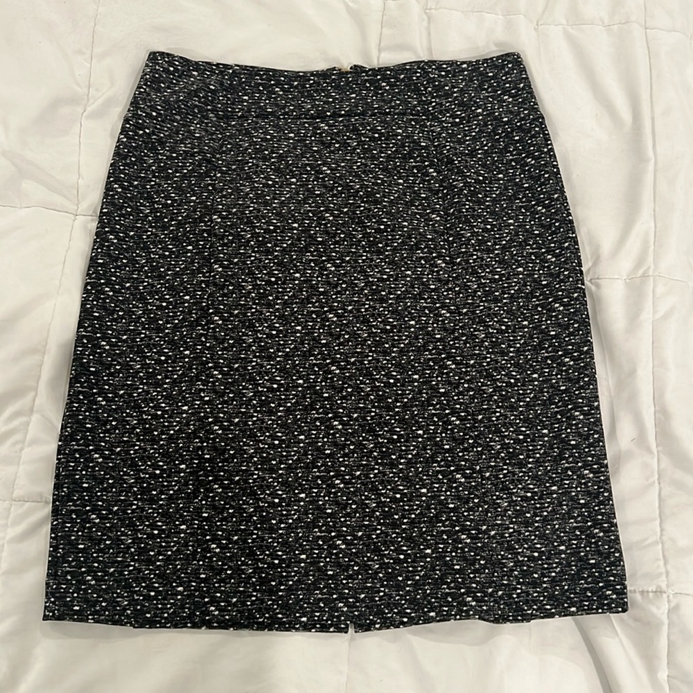 Michael Kors Pencil Skirt - Black and White - Size 4